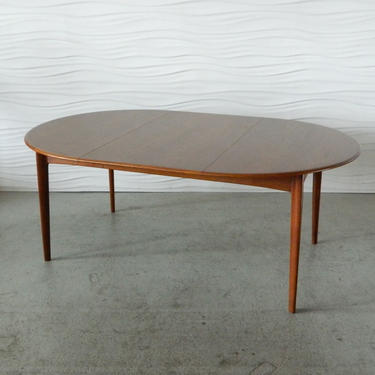 HA-C8231 Svend Madsen Teak Dining Table with Two Leaves