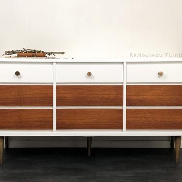 SOLD! Sample Only. Mid Century Modern 9 Drawers Dresser 