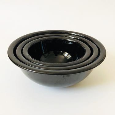 Vintage 1980s Black Glass Pyrex Mixing Bowl Set / Set of 3 