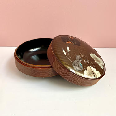 Round Japanese Lacquer Box with Lid 