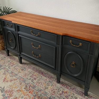 Vintage Bassett Italian Provincial Buffet Credenza Entry Table *Local Pick Up Only 