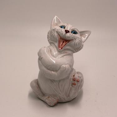 vintage laughing cat pottery figurine made in Italy 