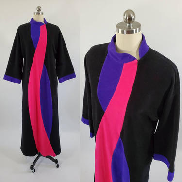 1970s Velour Robe by Vanity Fair 70s Sleepwear 70's Loungewear Women's Vintage Size Small 