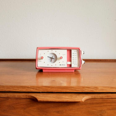 Craig Alarm Clock - Model 1602 made by Sankyo / Bubblegum Pink White Face &amp; Dial / Los Angeles California 