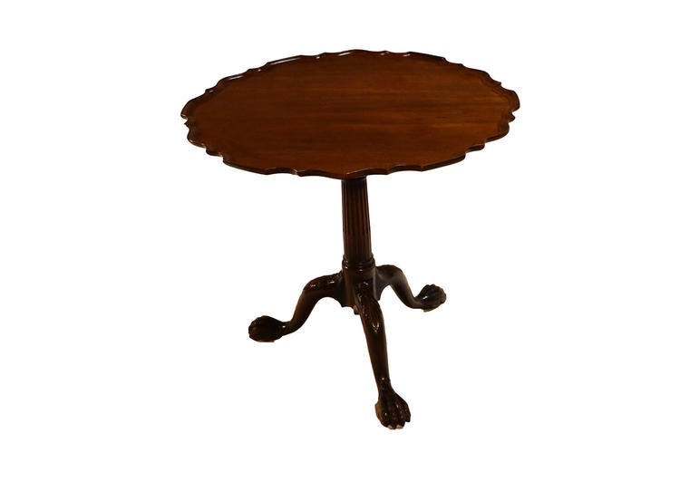American Kittinger Chippendale style Mahogany tilt top Tea Table 