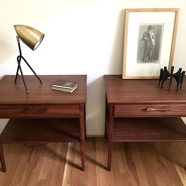 Rare Carved Pulls Nightstands Pair Vintage Mid Century Bedside Table Walnut Nelson Nakashima Style Wormley Sleek