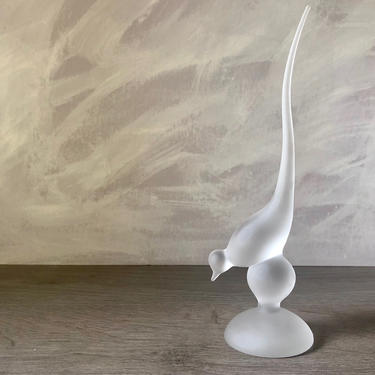 Viking  Frosted Satin Glass Epic Long Tail Bird Figurine, Mid Century glass, 1960s Home Decor Ring Holder, Vintage Collectible Glass Animal 
