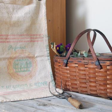 Vintage grain sack / cotton gunny sack seed sack / T.W. Wood &amp; Sons feed sack / rustic farmhouse decor / cotton grain bag / Richmond Va 
