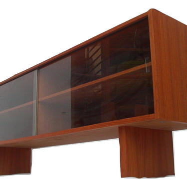 Danish Modern Long Low Teak Bookcase / Display Case / Credenza Mid Century MCM