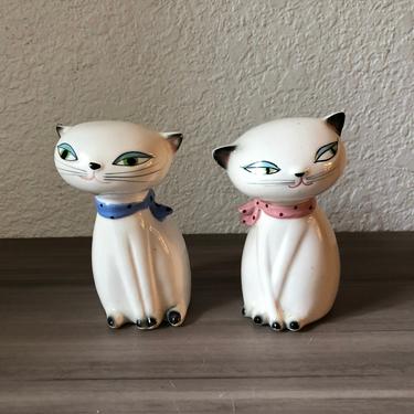 Vintage Holt Howard Cat Salt and Pepper shakers, HH Cat Figurines, Anthropomorphic 1950s kitsch mice figurines 