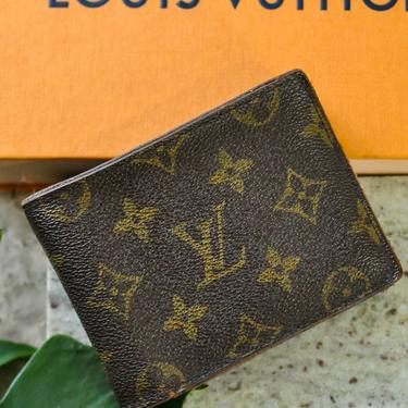 Louis Vuitton Monogram Bi-Fold Wallet