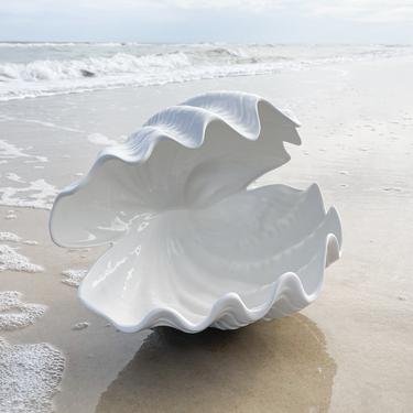 Large Italian Ceramic Clam Shell