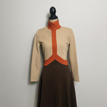 Vintage Mod Mock-neck A- line Dress 1970s Sears Fashion Red Brown Tan size Medium 
