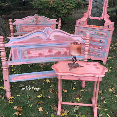 Painted Bohemian Bedroom Set - Bohemian Dresser - Vintage Bedroom Set - Rustic Farmhouse Dresser - Vintage Bedroom Set - Shabby Chic Dresser 