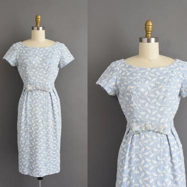 1950s vintage dress | Gorgeous Periwinkle Blue Embroidered Cocktail Party Summer Wiggle Dress | Medium | 50s dress 