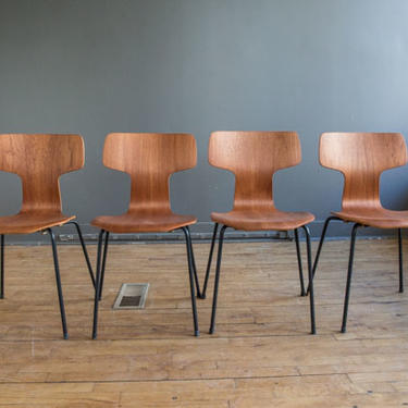 Arne Jacobsen Hammer Chairs