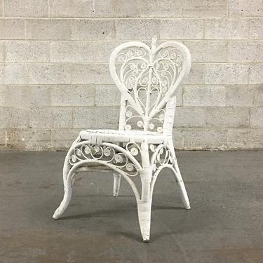 LOCAL PICKUP ONLY ———— Vintage Wicker Heart Chair 