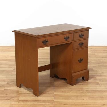 "Imperial" Traditional Maple Kneehole Desk