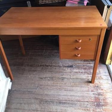 Danish desk $145  DESK SPECIAL up to 30% off #desk #danish #wood#shawdc #seeninshaw #ustreet #14thstreetdc #dupont #swDC