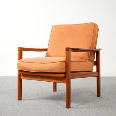 Walnut Danish Easy Chair - (320-048.1) 