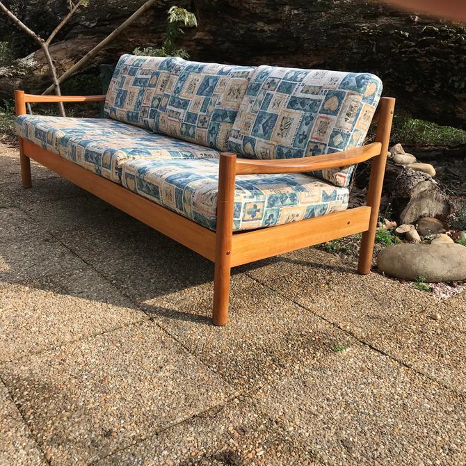 Vintage Danish Teak Long Sofa 3-Seater Scandinavian Mid-Century Chalet Cabinmodern Rustic Modern  Vintage Danish Teak Long Sofa 3-Seater Scandinavian Mid-Century Chalet Cabinmodern Rustic Modern