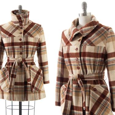Vintage 1970s Coat | 70s Brown Plaid Wool Belted Short Fall Winter Jacket with Big Pockets (small) 