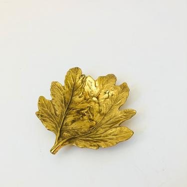 Vintage Virginia Metalcrafters Brass Crysanthemum Leaf Tray 
