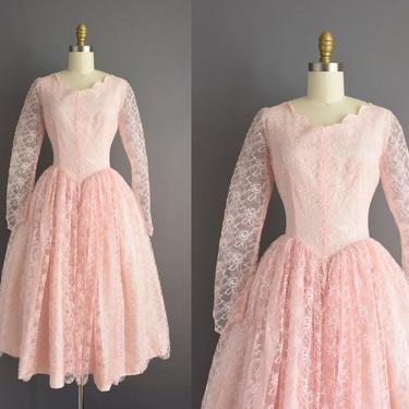 vintage 1950s dress | Adorable Pink Scallop Lace Full Skirt Party Prom Dress | Small | 50s vintage dress 