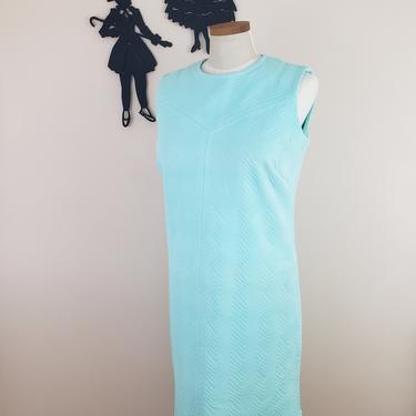 Vintage 1960's Pastel Shift Dress / 70s Polyester Baby Blue Day Dress 