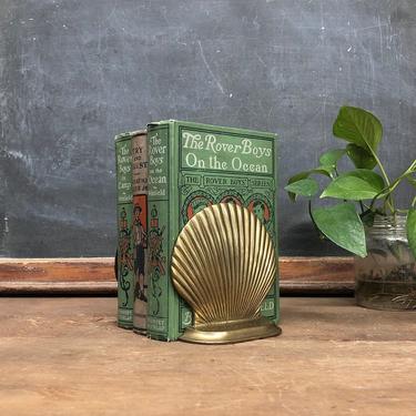 Vintage Brass Bookends Retro 1960s Brass Metal Scallop Shell Bookends + Sea Shell + Book Storage + Organization + Home Office Coastal Decor 