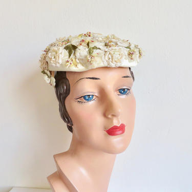 Vintage 1950's Ivory Cream Velvet Flowers Fascinator Hat 50's Wedding Bridal Party Spring Summer Roberta Bernays 