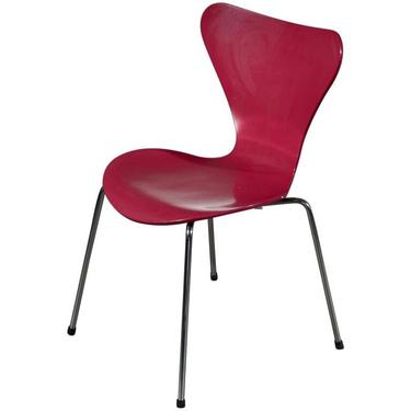 Arne Jacobsen Model 3017 Chairs
