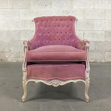 LOCAL PICKUP ONLY ———— Vintage Tufted Lounge Chair 