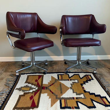 Set of 2 Vintage Mid Century Naugahyde Swivel Chairs 