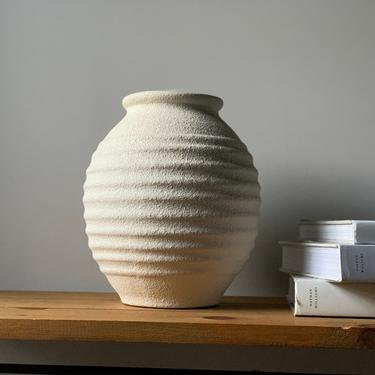 Vintage Royal Haegar Pottery White Ribbed Textured Minimalist Ceramic Vase 