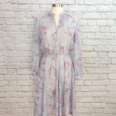 Vintage 70s Floral Dress // Purple Flowy  Lace Accents 