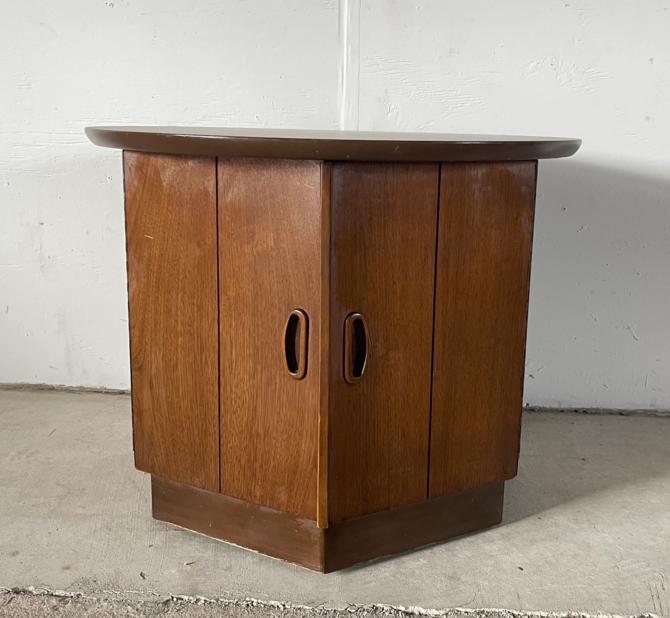 Mid-Century End Table or Cabinet 
