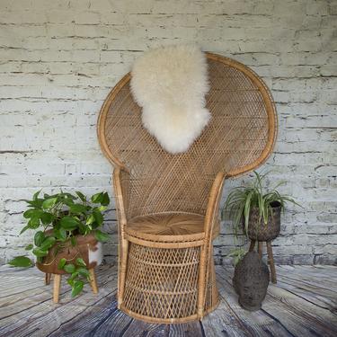 SHIPPING NOT FREE!!! Vintage Wicker Peacock Chair/ Fan Back Chair/ Wedding chair 