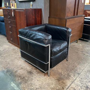 Pair of Chrome and Black Leather Club Chairs in the Style of Le Corbusier