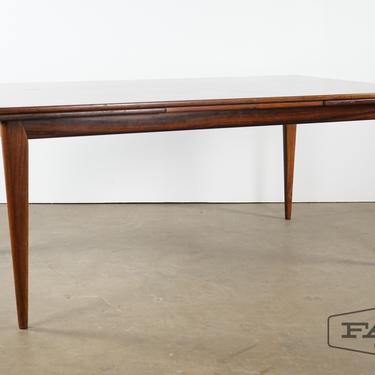 Niels Moller Model 12 Rosewood Dining Table