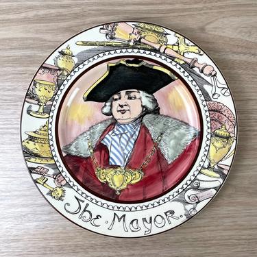 Royal Doulton The Mayor plate - D6282 - "The Professionals" decorative plate 