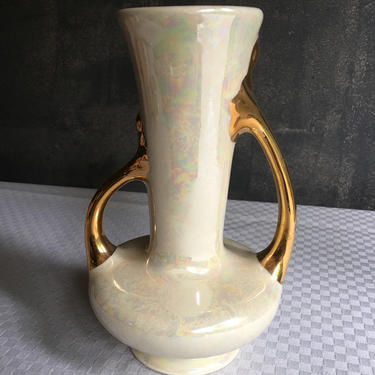 Mid Century Iridescent White and Gold Flower Vase by BellewoodDesignGoods