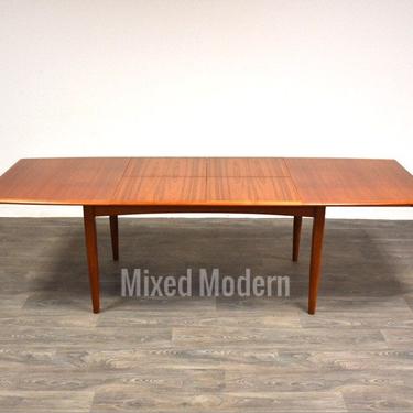 Falster Danish Modern Butterfly Leaf Dining Table 