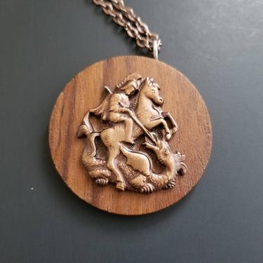 Vintage Wood Medallion Statement Necklace / Medieval Scenic Pendant Necklace / Horseback Knight Spear Fishing Costume Jewelry Disc Necklace 