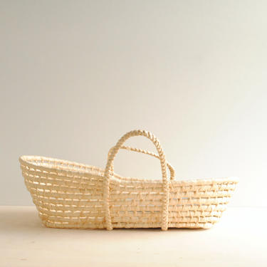Vintage Moses Basket, Small Moses Basket, Doll Basket, Basket with Handles, Flower Basket 