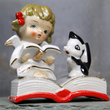 Vintage Cherub and Skunk Figurine - Christmas Angel with Choir Book - Winged Cherub Sitting on Book - Made in Japan | FREE SHIPPING 