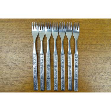 Vintage Northland Oneida (7) Appetizer Oyster Forks - Spring Fever - Korea - EXC by TheFeatheredCurator