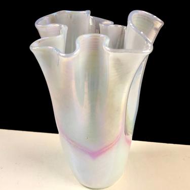 OBG Iridescent Ruffled Art Glass Vase Opalescent Pulled Feather 5.75”H 