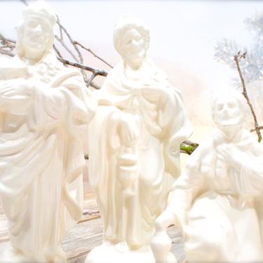 VINTAGE: 1988 - 3pc - White Glazed Ceramic Wisemen Figurines - Three Kings - Nativity Replacements - Manger - Holidays - SKU 35-B-00032864 