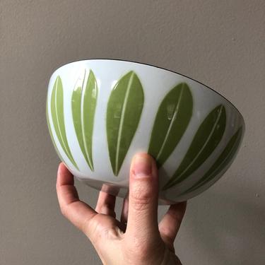 FREE SHIPPING, Cathrineholm Bowl, Green Lotus Enamelware, CatherineHolm Enamel mixing bowl, white and green lotus, Made in Norway 